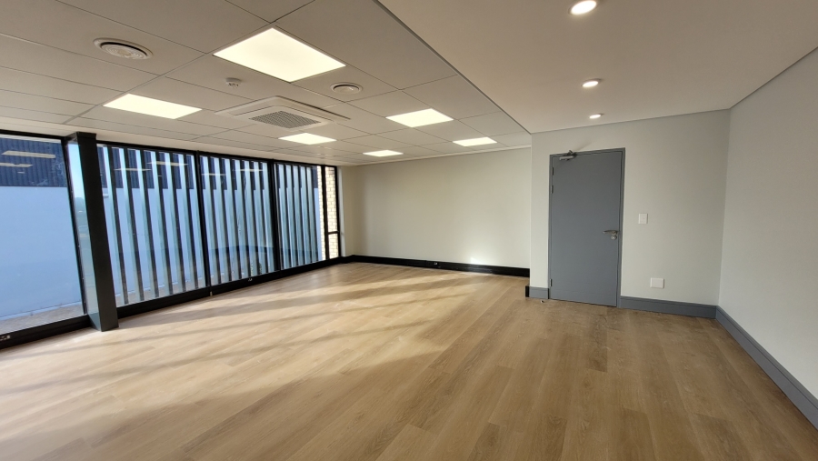 To Let commercial Property for Rent in Stikland Western Cape